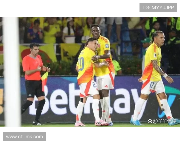 足球球星精彩瞬间大赏揭秘:足坛巨星的华丽技术与激情对决